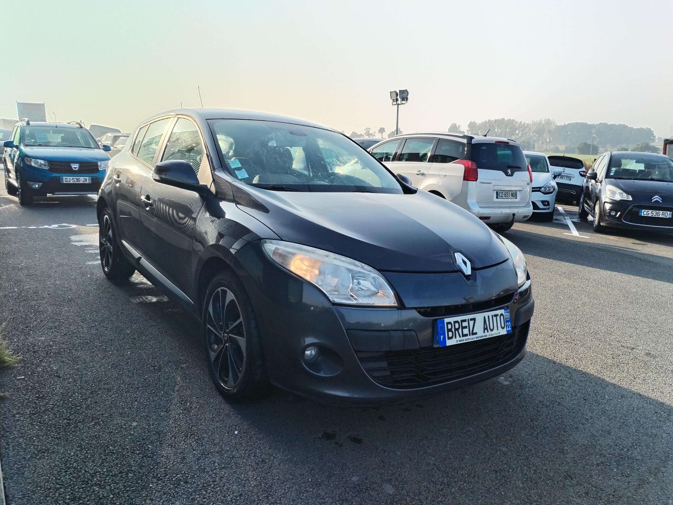 RENAULT  MEGANE III               